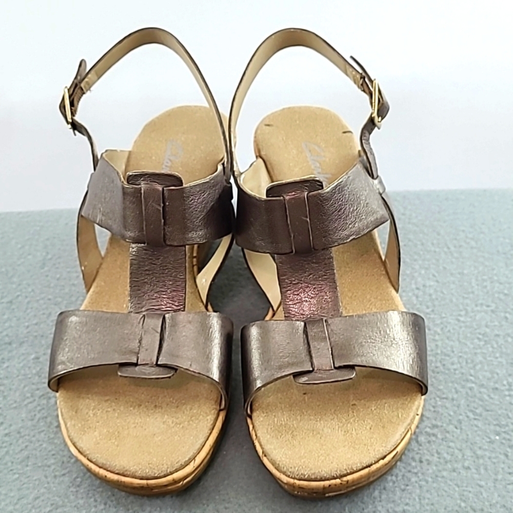 CLARKS Women's Pewter Open Toe Leather 3" Heel Wedge Sandals‎ - Size 9M